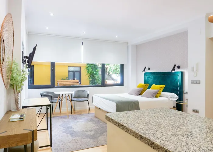 Andrés Pérez Center * Málaga